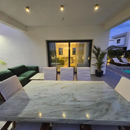 Tg New Luxury Private - Heated Salty Swimming Pool, Outdoor Jacuzzi, Sauna, Exotic Garden Villa Limassol