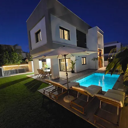 Tg New Luxury Private - Heated Salty Swimming Pool, Outdoor Jacuzzi, Sauna, Exotic Garden Villa