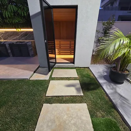 Tg New Luxury Private - Heated Salty Swimming Pool, Outdoor Jacuzzi, Sauna, Exotic Garden Villa *