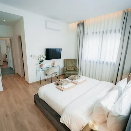 ヴィラ Tg New Luxury Private & - Heated Salty Swimming Pool, Outdoor Jacuzzi, Sauna, Exotic Garden *