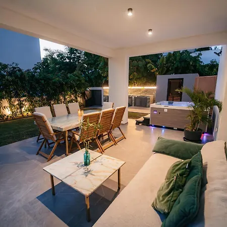 Tg New Luxury Private & - Heated Salty Swimming Pool, Outdoor Jacuzzi, Sauna, Exotic Garden