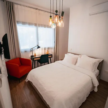 Tg New Luxury Private & - Heated Salty Swimming Pool, Outdoor Jacuzzi, Sauna, Exotic Garden * Limassol