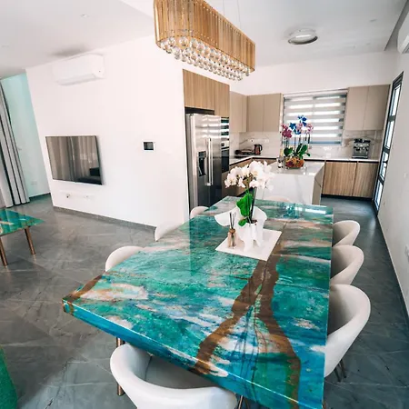 Tg New Luxury Private & - Heated Salty Swimming Pool, Outdoor Jacuzzi, Sauna, Exotic Garden Villa