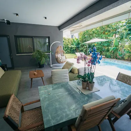 Vila Tg New Luxury Private & - Heated Salty Swimming Pool, Outdoor Jacuzzi, Sauna, Exotic Garden