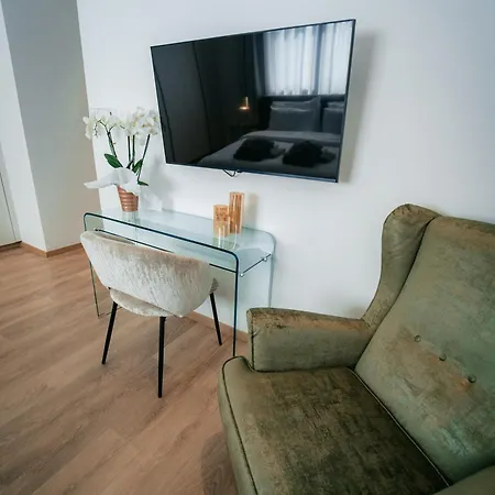 Tg New Luxury Private & - Heated Salty Swimming Pool, Outdoor Jacuzzi, Sauna, Exotic Garden