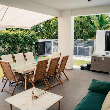 Tg New Luxury Private & - Heated Salty Swimming Pool, Outdoor Jacuzzi, Sauna, Exotic Garden