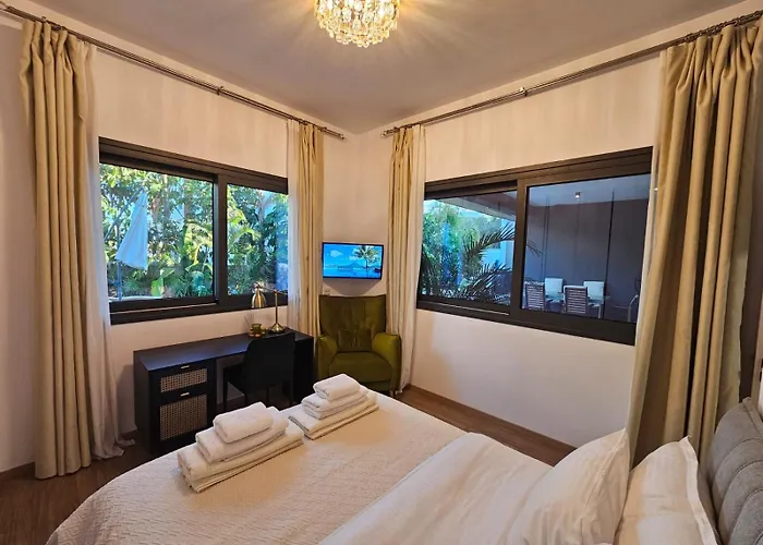 Tg New Luxury Private & - Heated Salty Swimming Pool, Outdoor Jacuzzi, Sauna, Exotic Garden