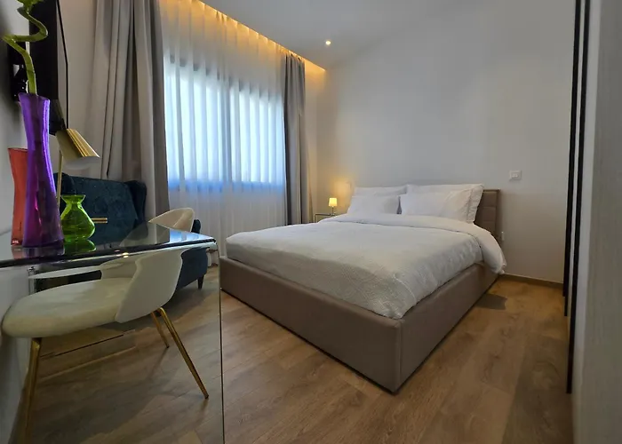 Villa Tg New Luxury Private & - Heated Salty Swimming Pool, Outdoor Jacuzzi, Sauna, Exotic Garden Limassol