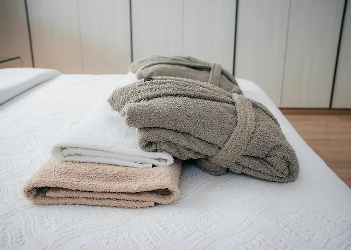 Tg New Luxury Private & - Heated Salty Swimming Pool, Outdoor Jacuzzi, Sauna, Exotic Garden ヴィラ リマソール