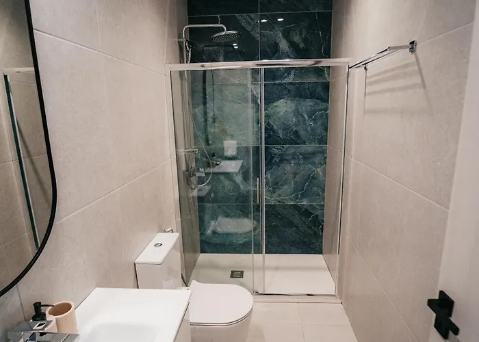 Tg New Luxury Private & - Heated Salty Swimming Pool, Outdoor Jacuzzi, Sauna, Exotic Garden リマソール