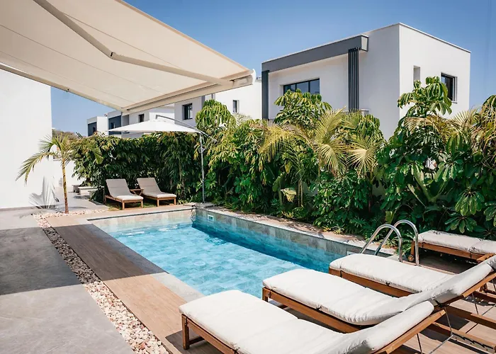 Villa Tg New Luxury Private & - Heated Salty Swimming Pool, Outdoor Jacuzzi, Sauna, Exotic Garden