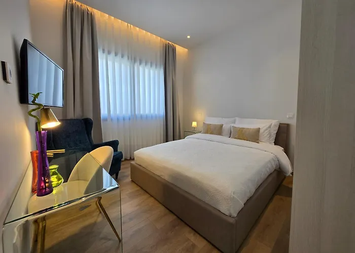 Tg New Luxury Private & - Heated Salty Swimming Pool, Outdoor Jacuzzi, Sauna, Exotic Garden * Limasol