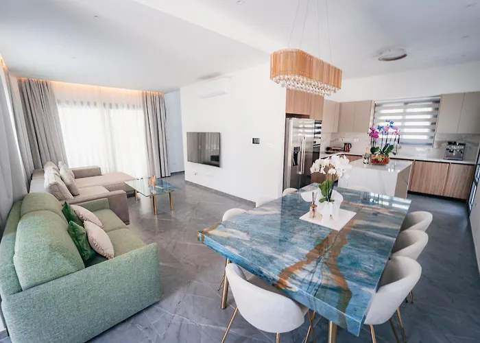 Tg New Luxury Private & - Heated Salty Swimming Pool, Outdoor Jacuzzi, Sauna, Exotic Garden Villa Limasol