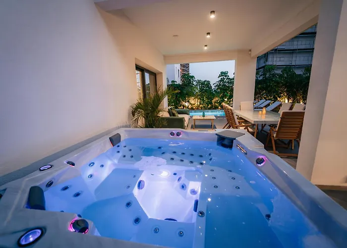 Tg New Luxury Private & - Heated Salty Swimming Pool, Outdoor Jacuzzi, Sauna, Exotic Garden Limasol