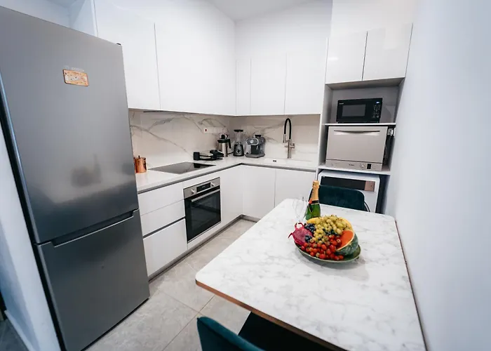 Tg New Luxury Private & - Heated Salty Swimming Pool, Outdoor Jacuzzi, Sauna, Exotic Garden