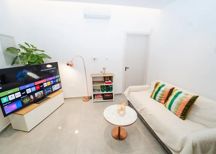 Tg New Luxury Private & - Heated Salty Swimming Pool, Outdoor Jacuzzi, Sauna, Exotic Garden Villa