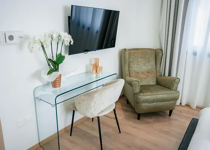 Tg New Luxury Private & - Heated Salty Swimming Pool, Outdoor Jacuzzi, Sauna, Exotic Garden