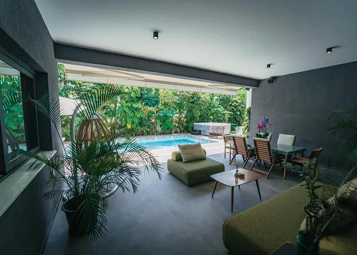 Villa Tg New Luxury Private & - Heated Salty Swimming Pool, Outdoor Jacuzzi, Sauna, Exotic Garden Limasol